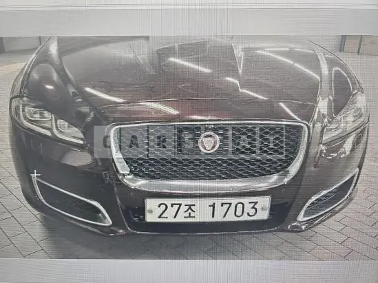 Photo 2 of 7: 2019 Jaguar XJ 3.0d — Korean insurance auction
