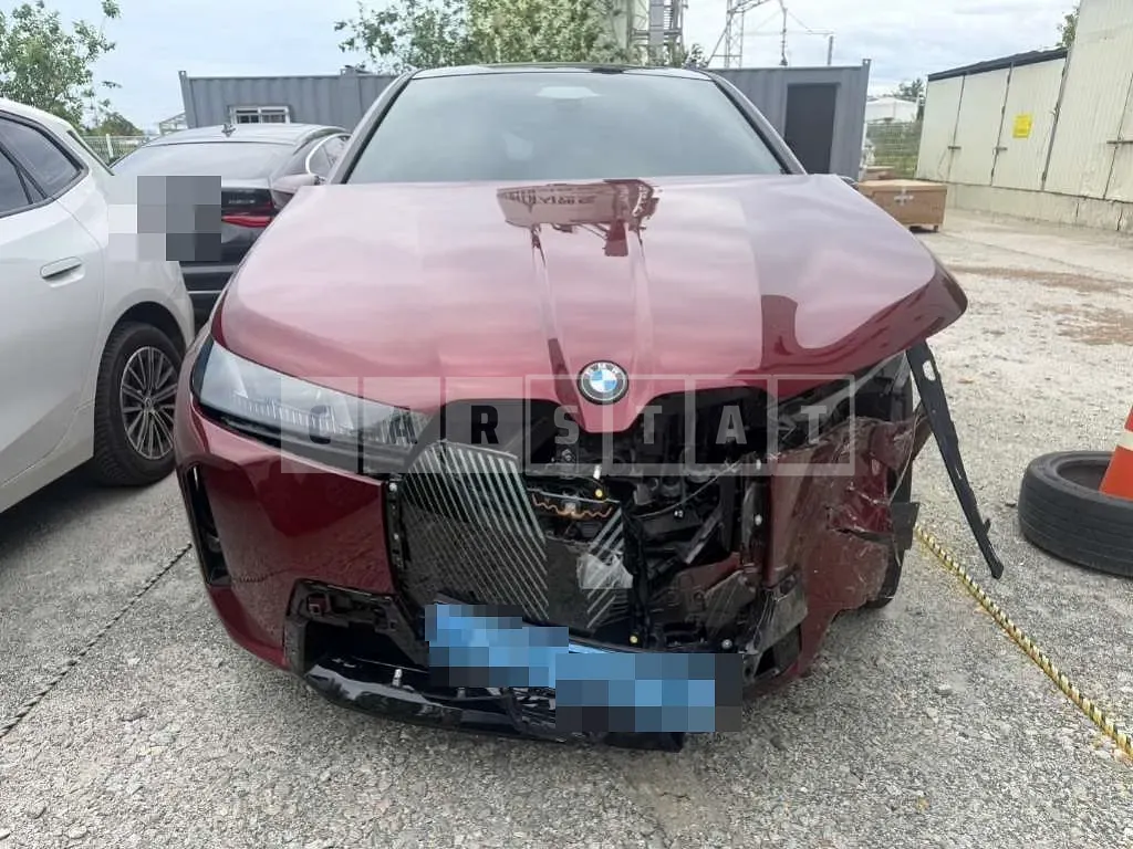 Photo 2 of 16: 2025 BMW iX xDrive45 — Korean insurance auction