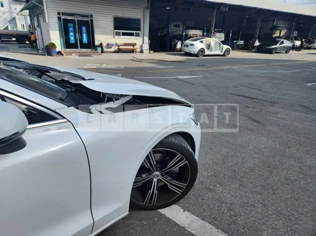 Photo 2 of 27: 2020 Volvo S60T5, VIN 7JRZS102DLG048655 — Korean insurance auction