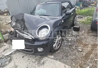 Photo 1 of 30: 2015 MINI Cooper Convertible, VIN WMWZN3107FT657049 — Korean insurance auction