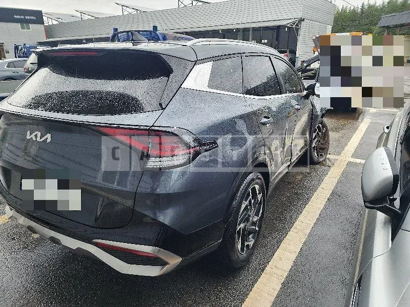 Photo 2 of 16: 2023 Kia Sportage — Korean insurance auction