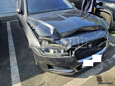 Photo 1 of 24: 2016 Jaguar XF 25T — Korean insurance auction