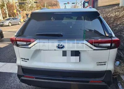 Photo 1 of 12: 2021 Toyota Lave 4 Hybrid AWD — Korean insurance auction