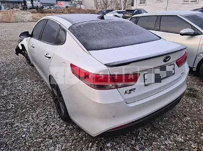 Photo 1 of 9: 2016 Kia K5 — Korean insurance auction