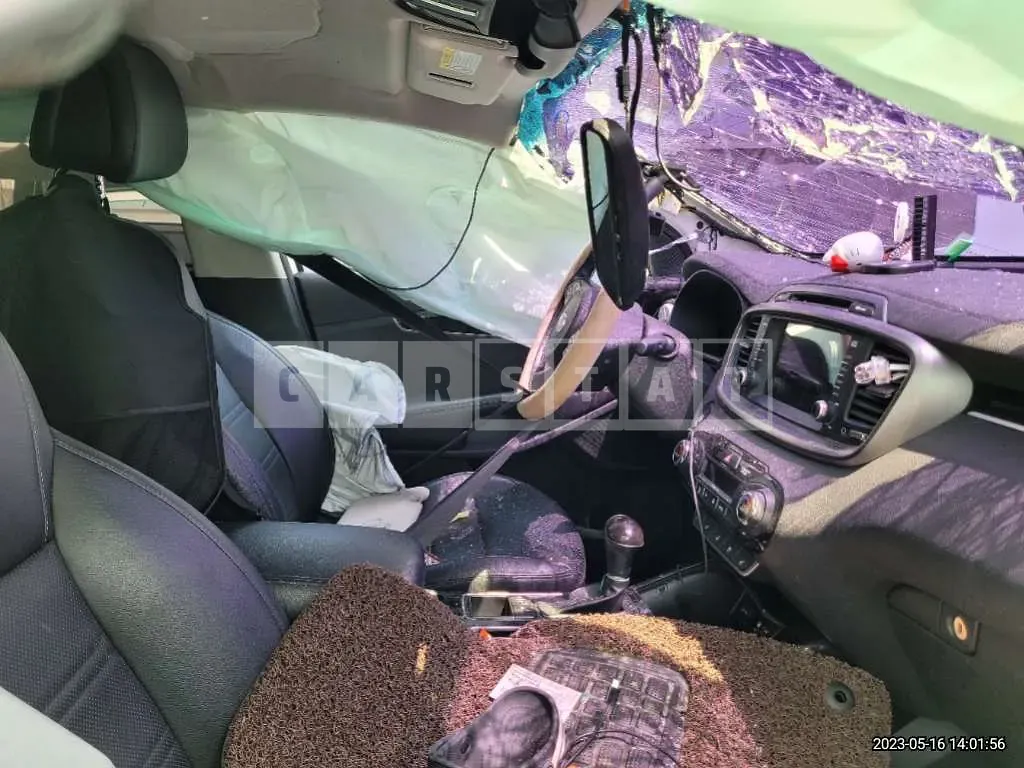 Photo 2 of 28: 2016 Kia Sorento, VIN KNAPS81ABGA211358 — Korean insurance auction