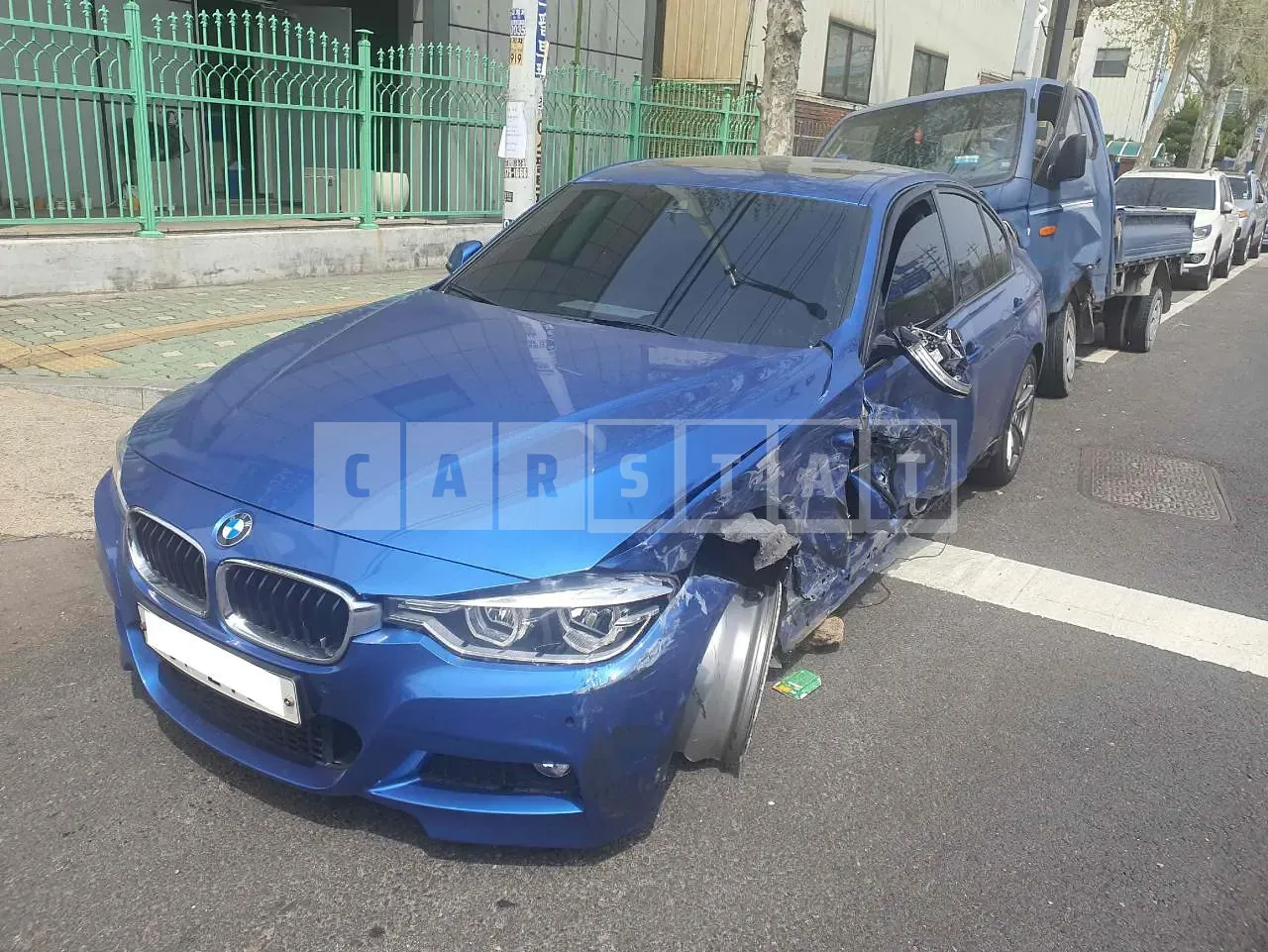 Photo 2 of 18: 2018 BMW 320d, VIN WBA8C5104JA075492 — Korean insurance auction