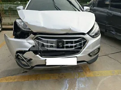 Photo 1 of 18: 2015 Hyundai Tucson, VIN KMHJT81VBFU973383 — Korean insurance auction
