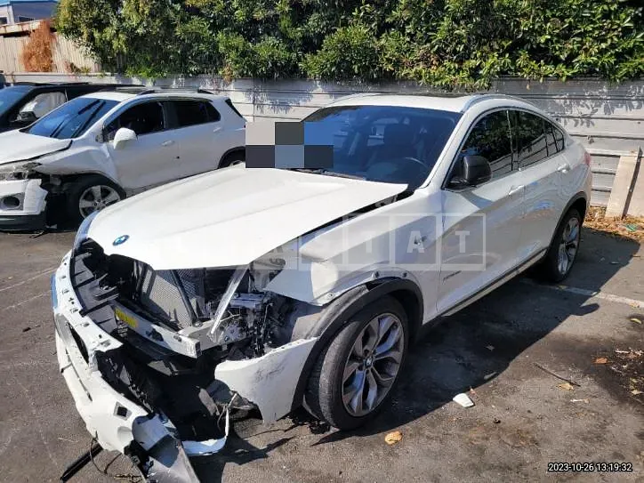 Photo 2 of 9: 2015 BMW X4 xDrive20d, VIN WBAXX110XF0L96457 — Korean insurance auction