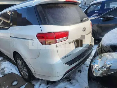 Photo 1 of 11: 2015 Kia Carnivals — Korean insurance auction