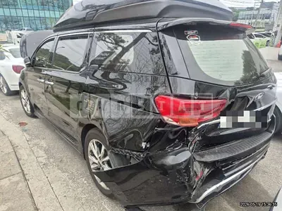 Photo 1 of 7: 2019 Kia Carnivals — Korean insurance auction
