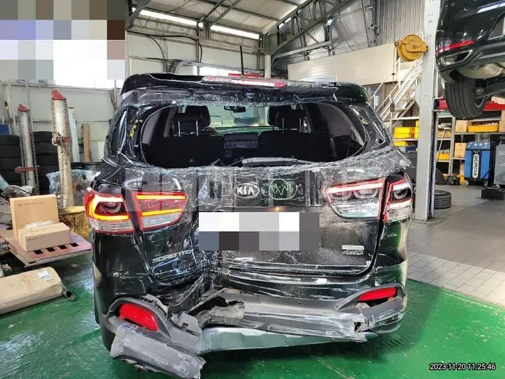 Photo 2 of 12: 2014 Kia Sorento 2.2 (4WD) — Korean insurance auction
