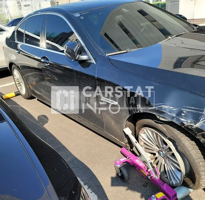 Photo 2 of 38: 2015 BMW 520d, VIN WBA5E5109FG061945 — Korean insurance auction