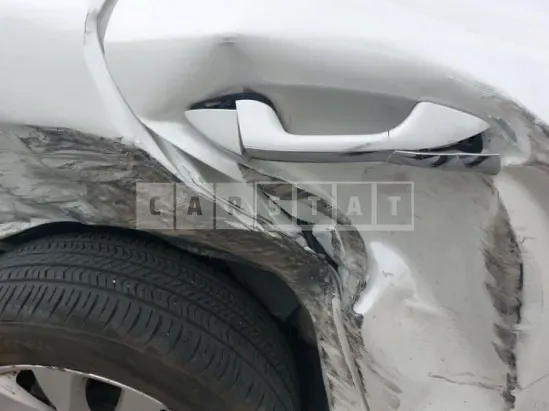Photo 2 of 18: 2017 Kia K5, VIN KNAGU416BHA118295 — Korean insurance auction
