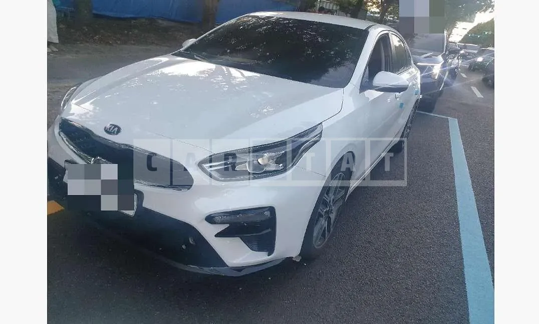 Photo 2 of 10: 2019 Kia Kz — Korean insurance auction