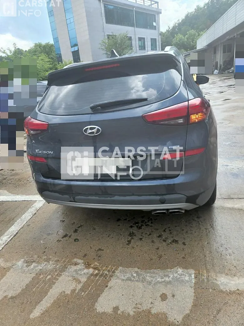 Photo 2 of 14: 2019 Hyundai Tucson — Korean insurance auction