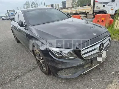 Photo 1 of 58: 2020 Mercedes-Benz E300 — Korean insurance auction
