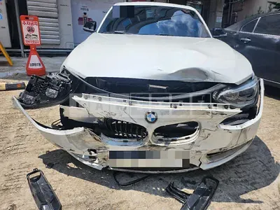 Photo 1 of 2: 2015 BMW 118d, VIN WBA1C1103FJ838152 — Korean insurance auction