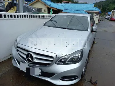 Photo 1 of 5: 2016 Mercedes-Benz E220 BlueTec, VIN WDDHF0AB6GB288581 — Korean insurance auction