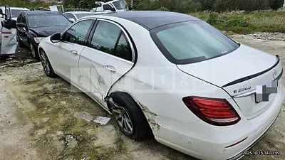 Photo 1 of 33: 2016 Mercedes-Benz E220 d — Korean insurance auction
