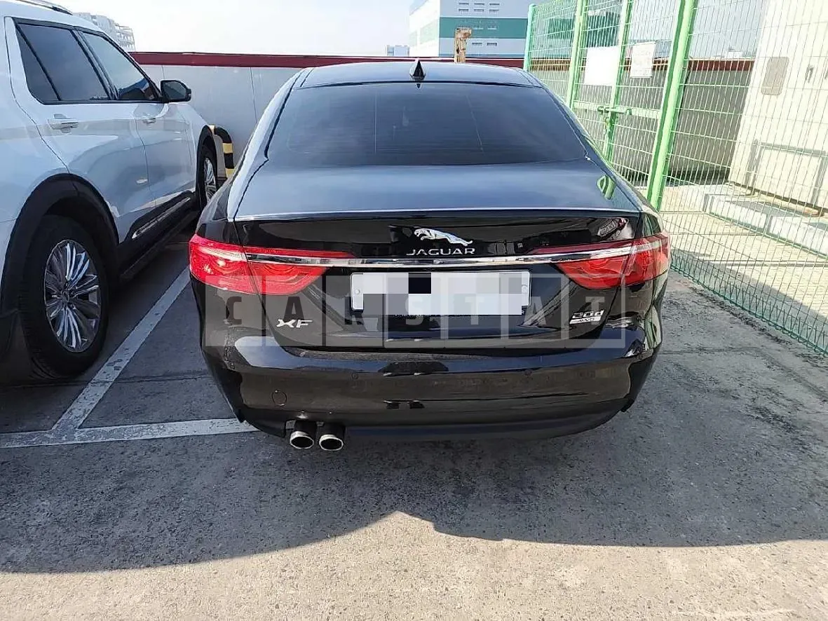 Photo 2 of 24: 2017 Jaguar XF 20d, VIN SAJBA4BN1HCY33503 — Korean insurance auction
