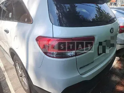 Photo 1 of 14: 2016 Kia Sorento 2.2 4WD, VIN KNAPK81BDHA290938 — Korean insurance auction