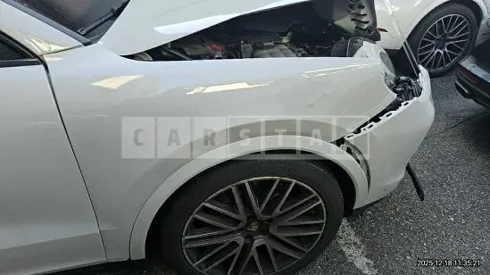 Photo 2 of 32: 2024 Porsche Cayenne Coupe (5-Seater) — Korean insurance auction