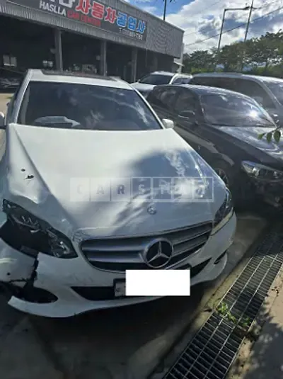 Photo 1 of 11: 2016 Mercedes-Benz E220 BlueTec — Korean insurance auction