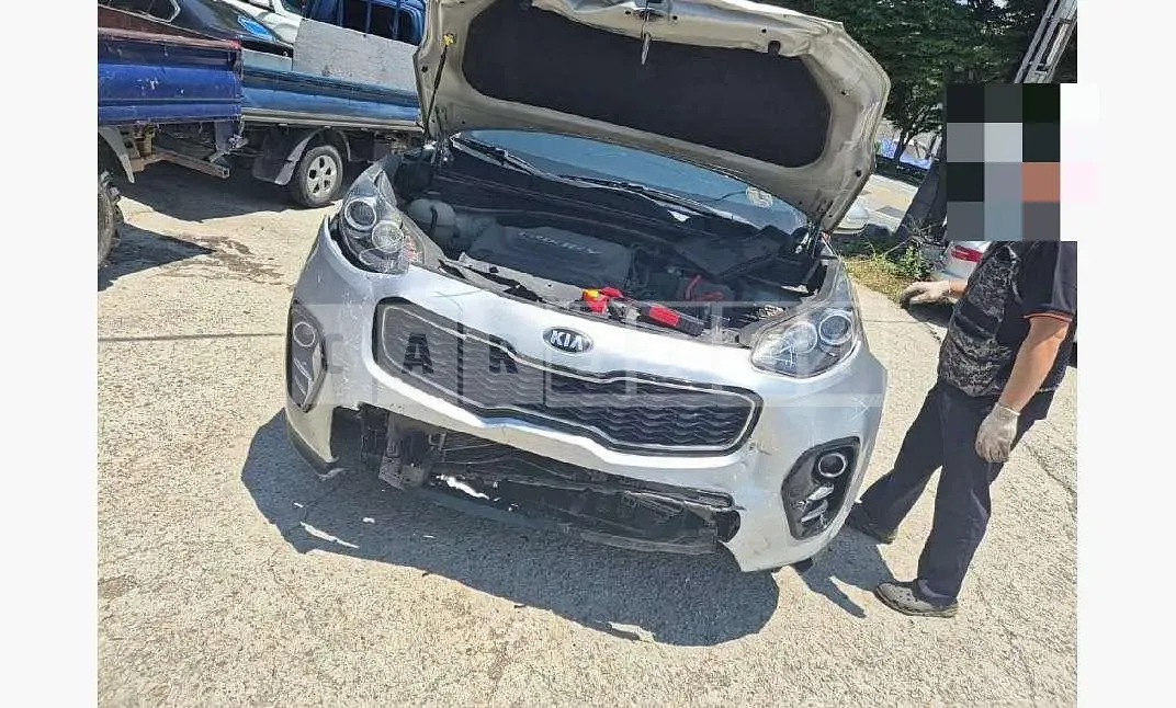 Photo 2 of 7: 2017 Kia Sportage 4WD — Korean insurance auction