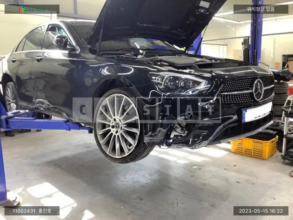 Photo 2 of 18: 2021 Mercedes-Benz E350, VIN W1KZF8GB7MA866098 — Korean insurance auction