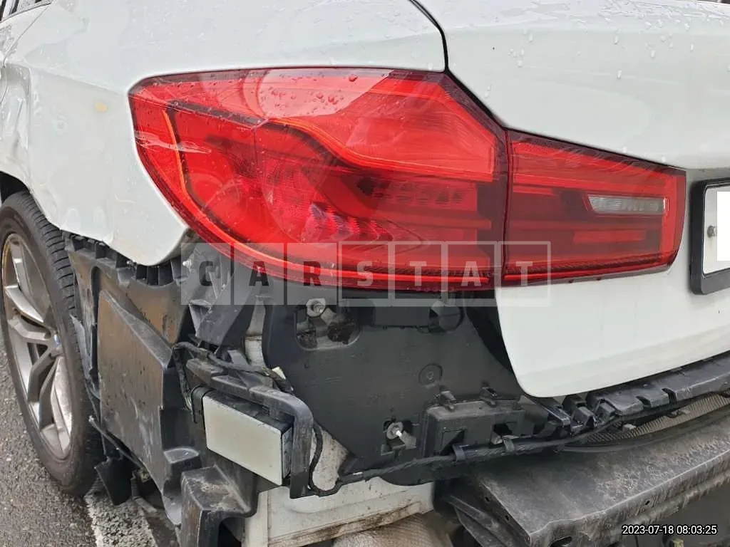 Photo 2 of 19: 2018 BMW 530i, VIN WBAJD3100JG970610 — Korean insurance auction