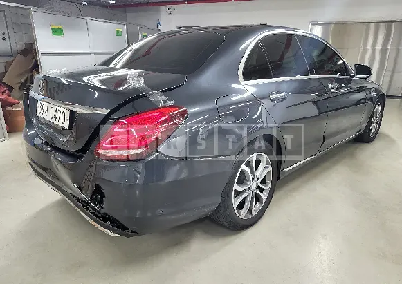 Photo 2 of 6: 2016 Mercedes-Benz C220 d, VIN WDDWF0EBXGR193188 — Korean insurance auction