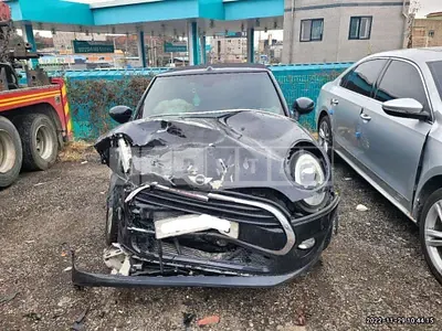 Photo 1 of 28: 2016 MINI Cooper Convertible, VIN WMWWG5106G3A80012 — Korean insurance auction