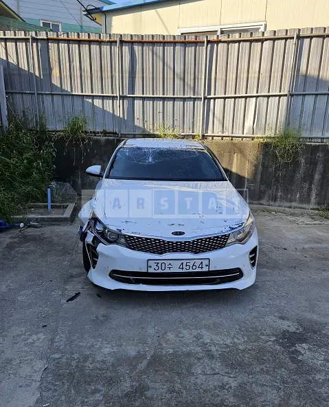 Photo 2 of 5: 2016 Kia K5, VIN KNAGU415GGA013345 — Korean insurance auction