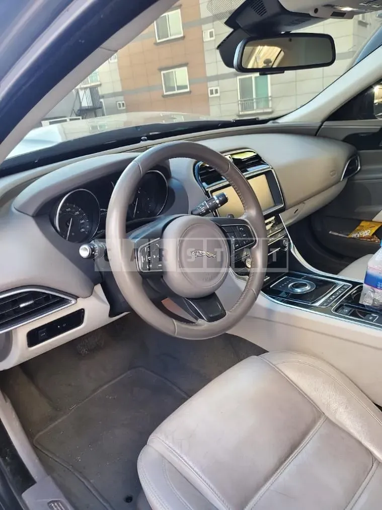 Photo 2 of 9: 2017 Jaguar XE 20d, VIN SAJAB4BN9HCP08905 — Korean insurance auction