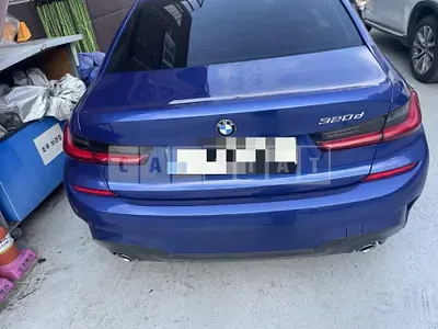 Photo 1 of 30: 2020 BMW 320d — Korean insurance auction