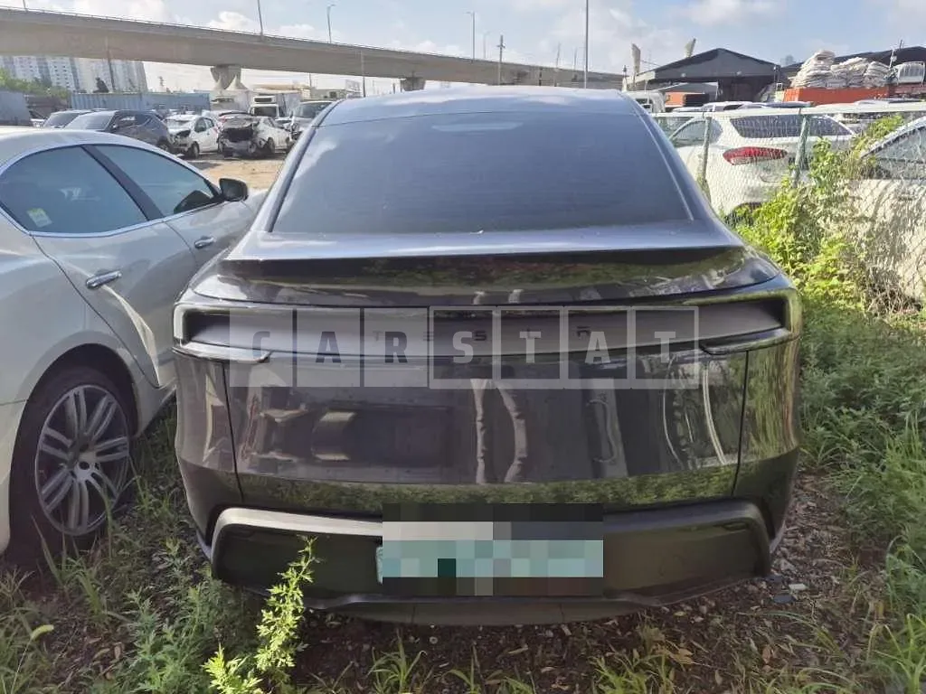 Photo 2 of 29: 2025 Tesla Model Y RWD — Korean insurance auction