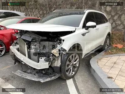 Photo 1 of 16: 2020 Kia Sorento, VIN KNARF81BHMA008085 — Korean insurance auction