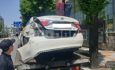 Photo 1 of 8: 2015 Toyota Camry — Korean insurance auction