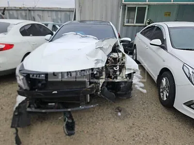Photo 1 of 21: 2017 Kia K5, VIN KNAGU411BHA173425 — Korean insurance auction