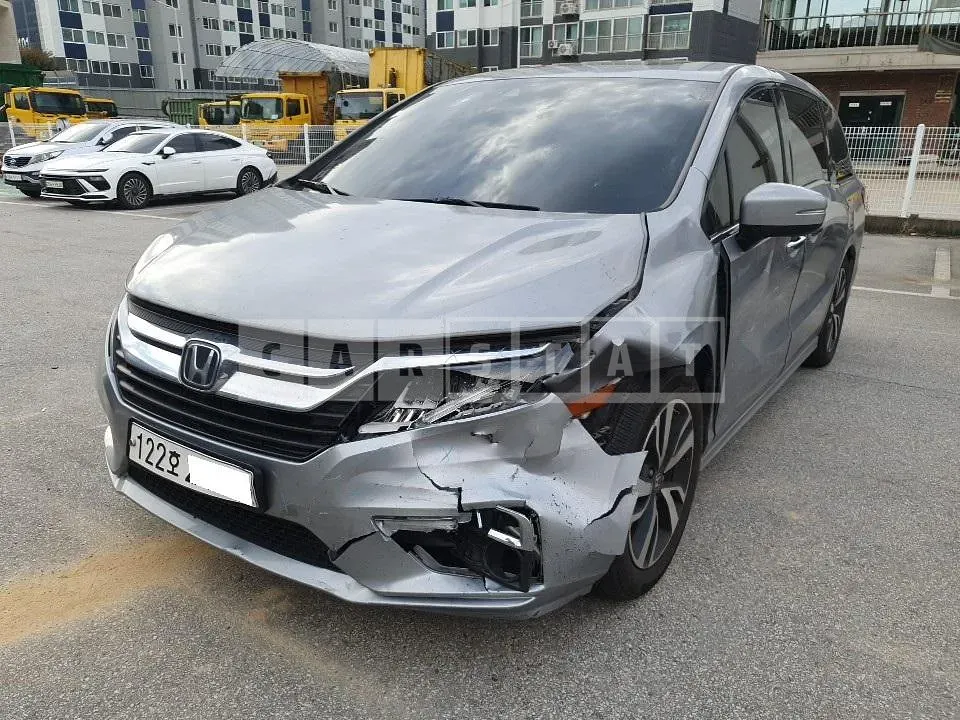 Photo 2 of 27: 2019 Honda Odyssey, VIN 5KBRL6880KB601036 — Korean insurance auction