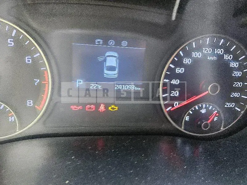 Photo 2 of 4: 2020 Kia K5 LPG — Korean insurance auction