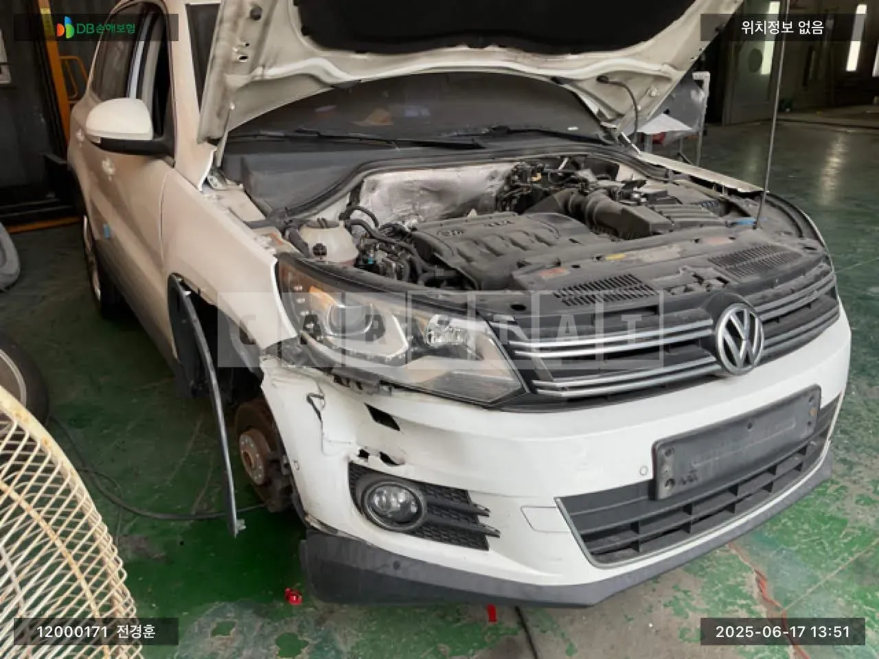 Photo 2 of 25: 2015 Volkswagen Tiguan 2.0 TDI, VIN WVGZZZ5NZGW006107 — Korean insurance auction