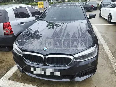 Photo 1 of 17: 2018 BMW 530i — Korean insurance auction