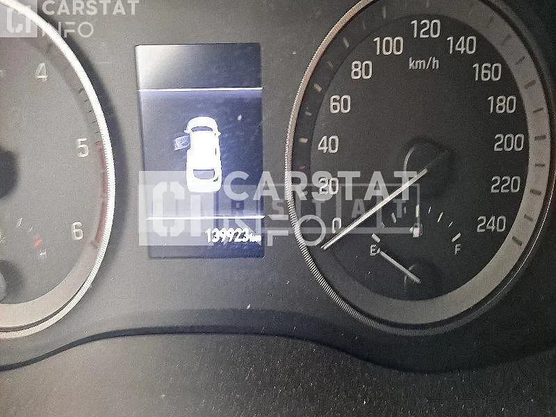 Photo 2 of 15: 2019 Hyundai Tucson, VIN KMHJ3817GKU946446 — Korean insurance auction
