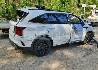 Photo 1 of 16: 2022 Kia Sorento, VIN KNARM81FHNA155884 — Korean insurance auction