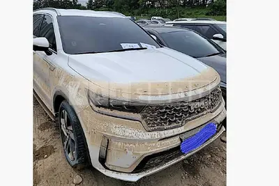 Photo 1 of 6: 2022 Kia Sorento, VIN KNARM81GBNA071675 — Korean insurance auction