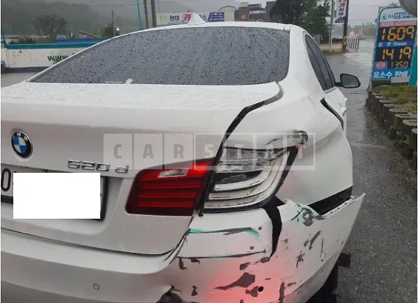 Photo 2 of 10: 2015 BMW 520d — Korean insurance auction