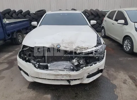 Photo 2 of 31: 2018 BMW 530i xDrive, VIN WBAJD9107JWC12274 — Korean insurance auction