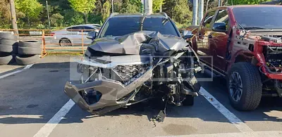 Photo 1 of 17: 2018 Hyundai Santa Fe, VIN KMHS381BBKU064982 — Korean insurance auction
