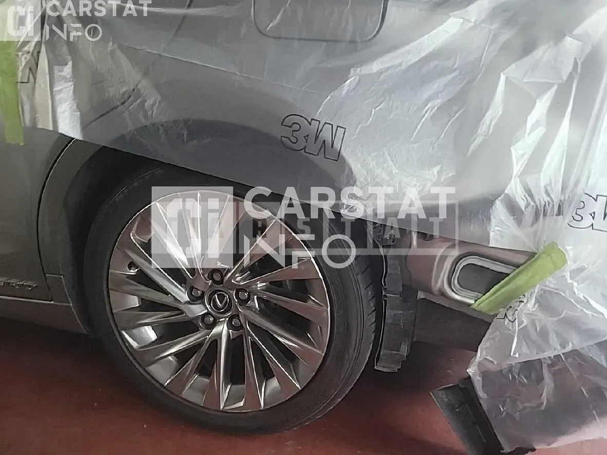 Photo 2 of 21: 2019 Lexus ES300h, VIN JTHB21B13K2038973 — Korean insurance auction